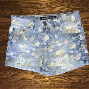Flower child jean short